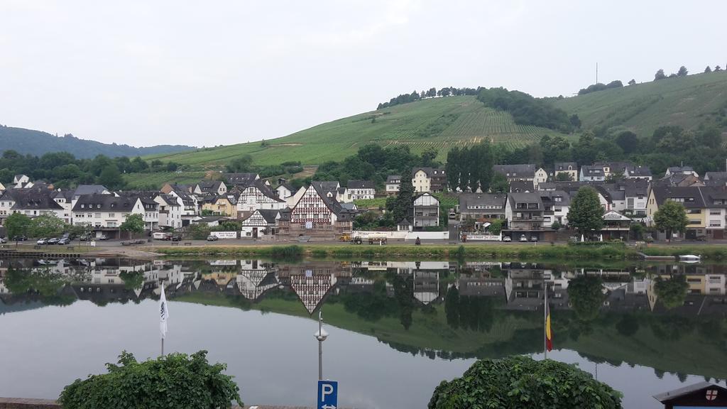 Mosel View Old Town Apartments Zell an der Mosel Phòng bức ảnh