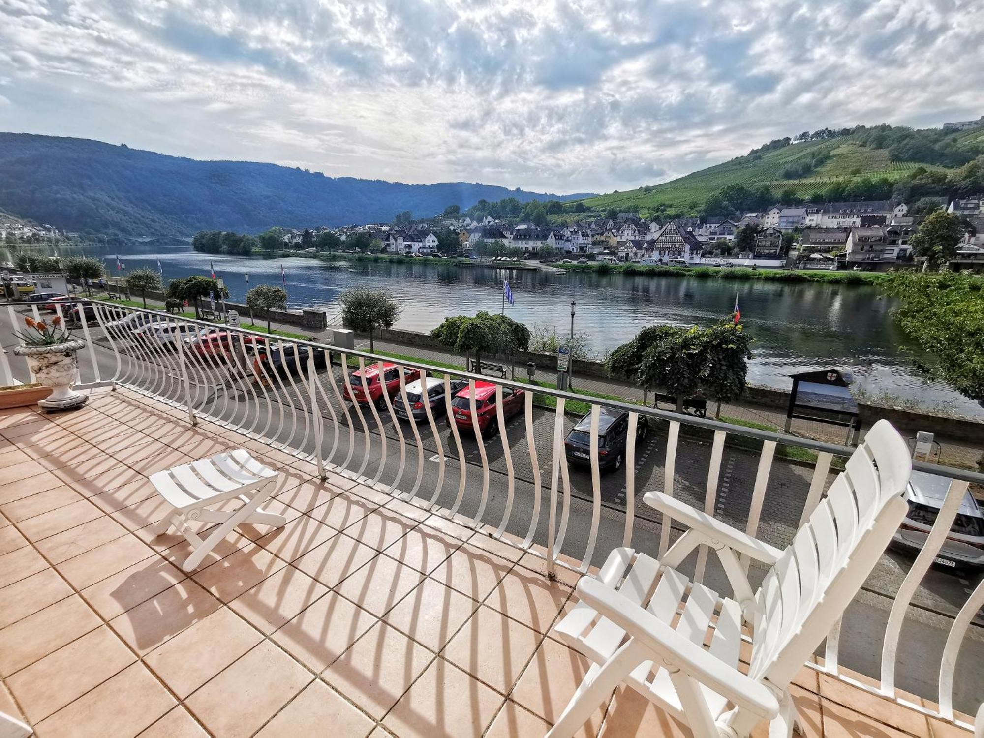 Mosel View Old Town Apartments Zell an der Mosel Ngoại thất bức ảnh